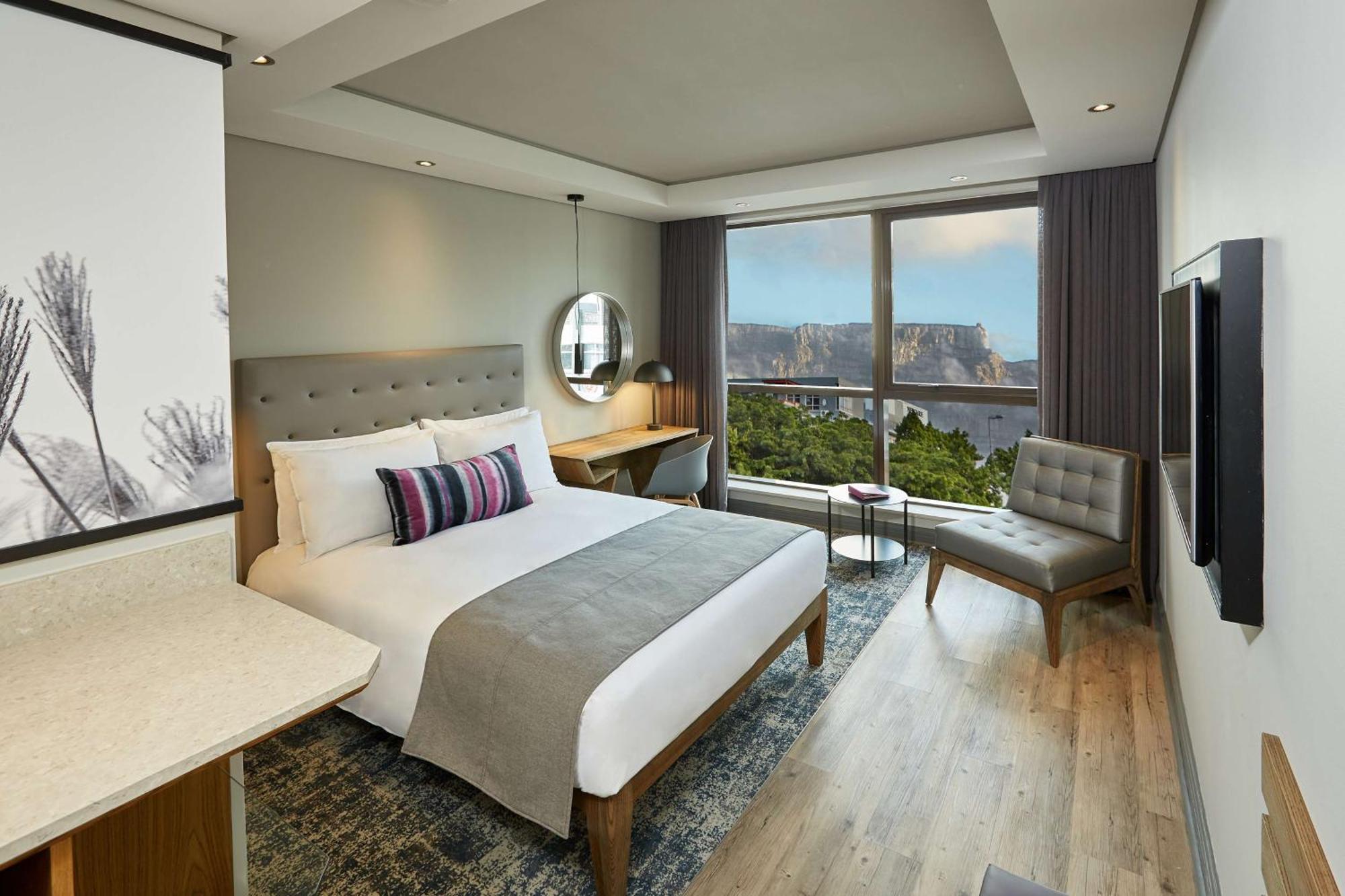 Sunsquare Bowl Hotel 4*
